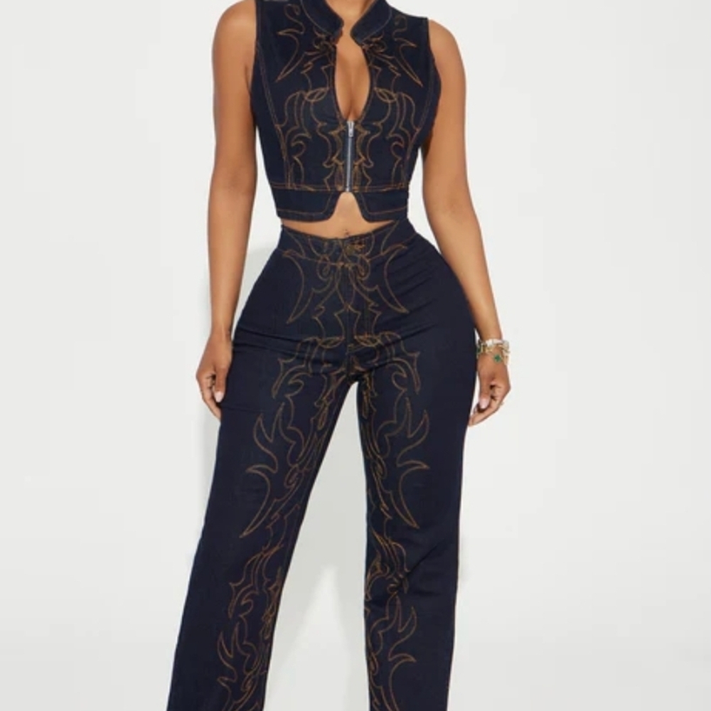 Embroidered matching set